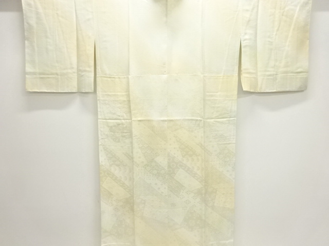 未使用品　切り嵌め風花古典柄織出し単衣長襦袢